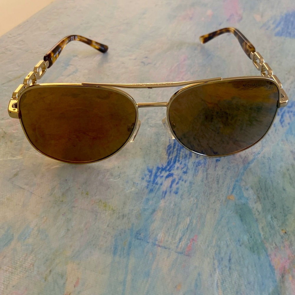 Michael Kors Sunglasses with Tortoiseshell Design